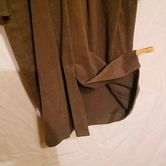 Olive green dress. - Picture 4 of 5